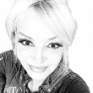 Meet your Posher, Valerie